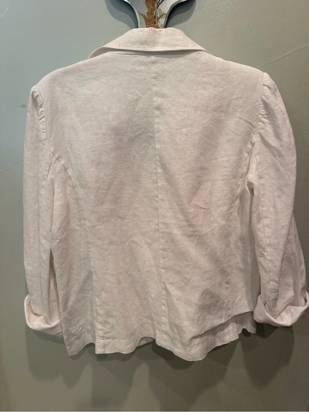 Classic White Linen Jacket and Cargo Pants for Women - Picture 3 of 8